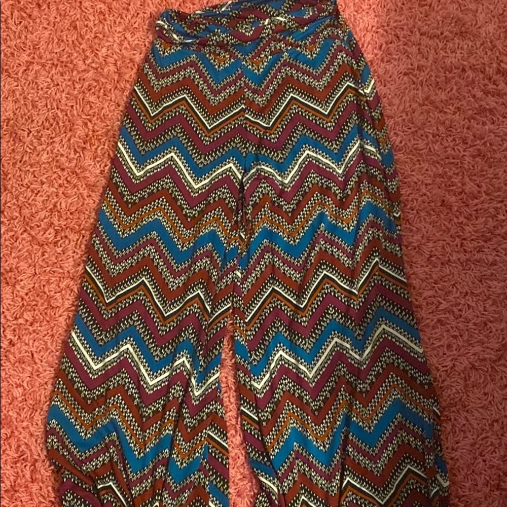 Chevron Patterned Wide-Leg Pants